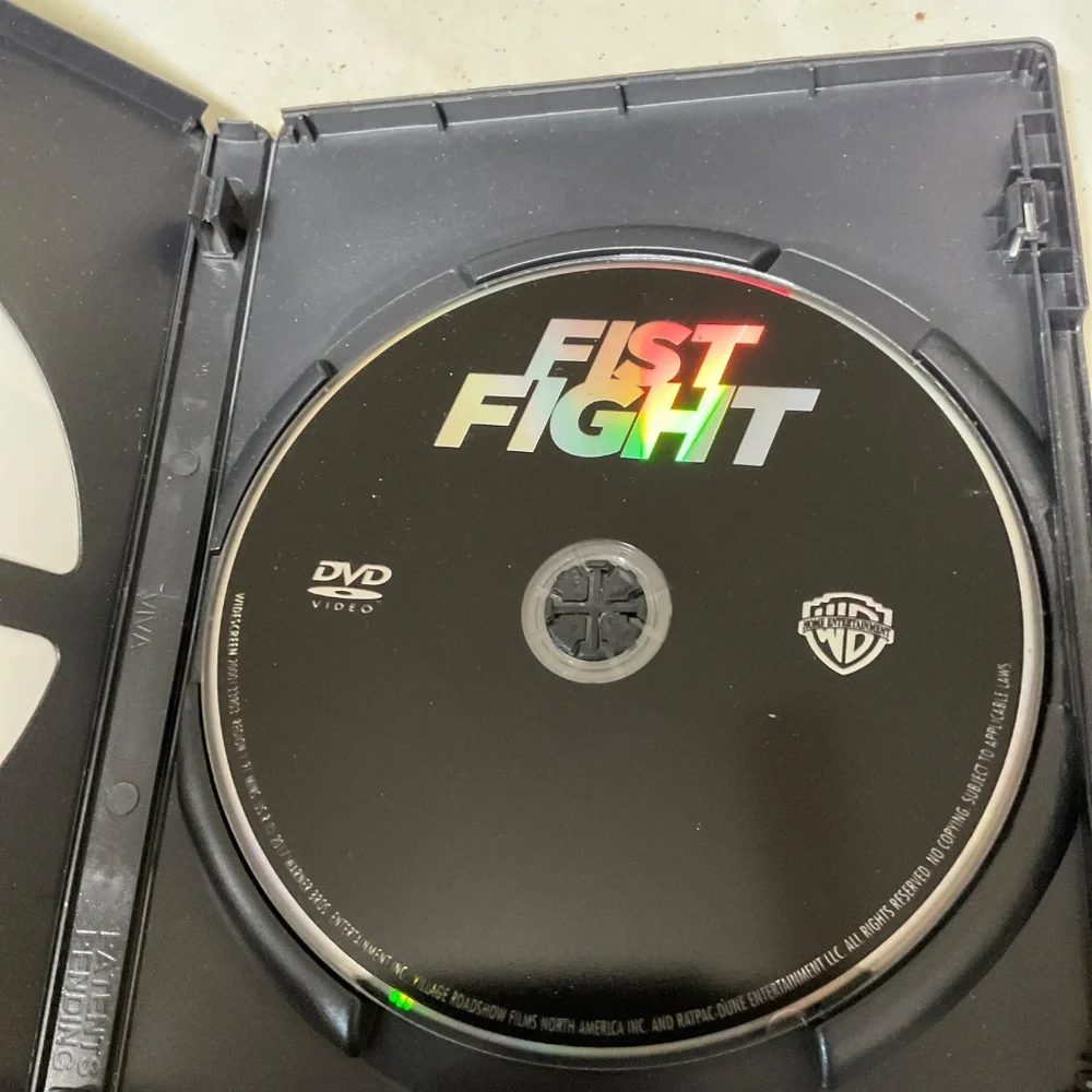 DVD - Fist Fight.  V150